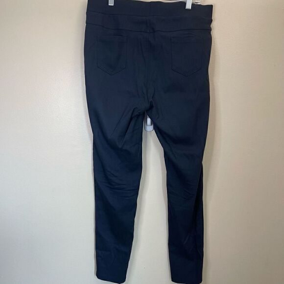 NEW!JVINI | Distressed| 2XLarge| Jegging| Cotton| Lots of stretch| Skinny leg - Picture 10 of 15